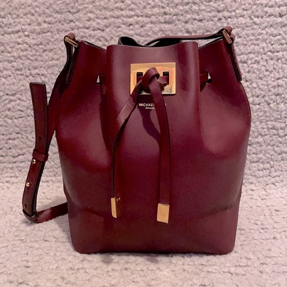 Michael Kors Handbags - Michael Kors Collection Miranda Bucket Bag
